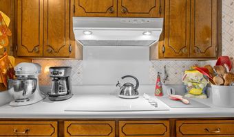 107 Forestdale Dr, Boiling Springs, SC 29316