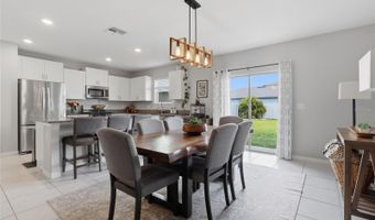 5052 WHITE CHICORY Dr, Apollo Beach, FL 33572