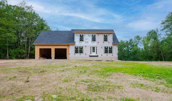 47 Brewster Rd, Barrington, NH 03825