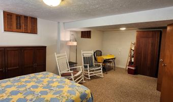 2110 Oak St, Atlantic, IA 50022