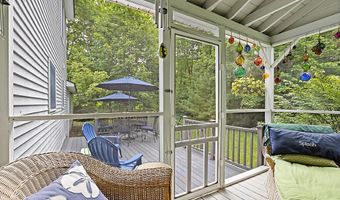 40 Pheasant Run Rd, Belgrade, ME 04917