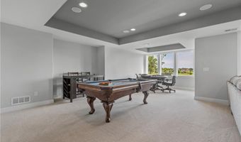 4313 Lakeview Ter, Basehor, KS 66007