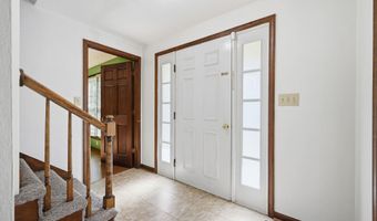 1829 Edward Ln, Anderson, IN 46012