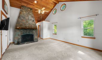 16 Lake St, Burlington, CT 06013
