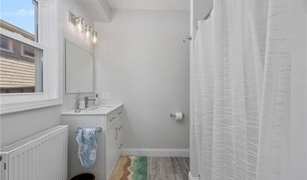 46 Esplanade, Middletown, RI 02842