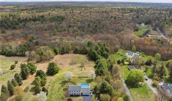 23 Whipple Rd, Glocester, RI 02814