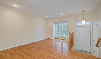 6537 PARISH GLEBE Ln, Alexandria, VA 22315