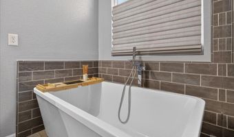 1460 Shadow Ln, Fernley, NV 89408