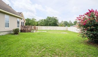 605 Plantation Dr, Adel, GA 31620