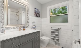1738 E JONQUIL Ter, Arlington Heights, IL 60004