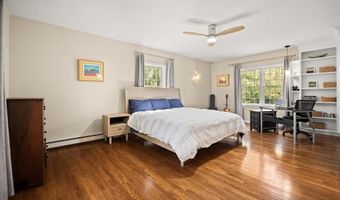 2 Boulder Rd, Bourne, MA 02532