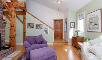 1485 Garland Hl, Barnet, VT 05821