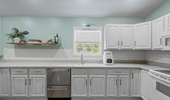 1205 Duncan Dr, Beaufort, SC 29902