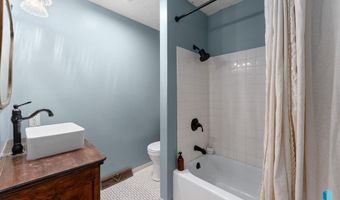 20395 Northgrove Loop, Brookings, SD 57006