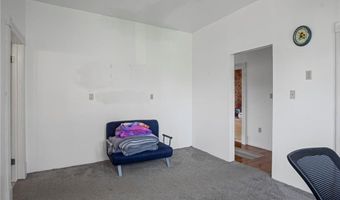432 S 5th St, Atchison, KS 66002