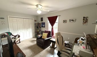 7 School St, Burlington, CT 06013