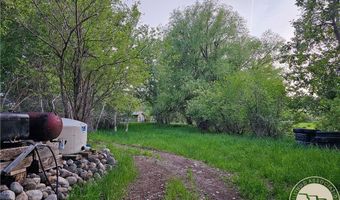 21 Old Boulder Rd, Big Timber, MT 59011