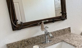 42650 N Wayne Rd, Ash Fork, AZ 86320