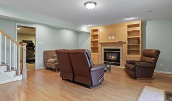 8304 BRIAR CREEK Dr, Annandale, VA 22003