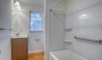 811 SUNSET Ter, Dover, DE 19904