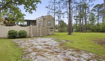 10091 River Dr, Bay St. Louis, MS 39520