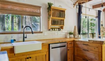 2054 Fifth Green Dr, Arnold, CA 95223