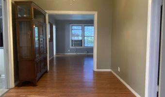 323 W 4th St, Alice, TX 78332