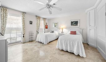 489 S Country Club Dr, Atlantis, FL 33462