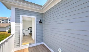20 Kettle Point Ave, East Providence, RI 02914