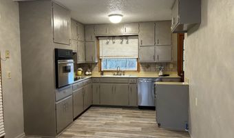 1912 N Prairie Ln, Augusta, KS 67010