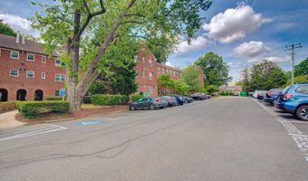 2100 N SCOTT St 103, Arlington, VA 22209