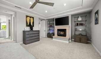 1915 Hazel Nut Ct, Agoura Hills, CA 91301