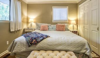 17 Valls Ln, Hot Springs Village, AR 71909