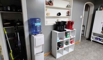 718 N 4th St, Arkansas City, KS 67005