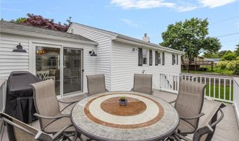 118 Pettee Ave, North Kingstown, RI 02852