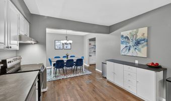 2731 Valley Dr, Ann Arbor, MI 48103