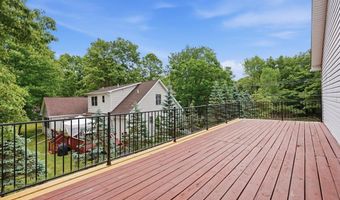63 Fox Hill Rd, Albrightsville, PA 18210
