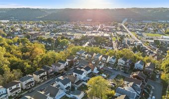 1019 Pine St, Ambridge, PA 15003