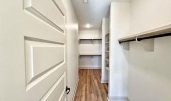 26399 Old Town Dr, Athens, AL 35613