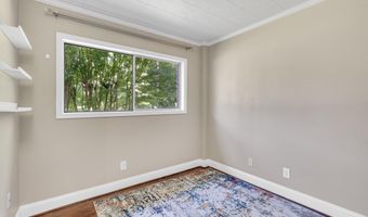 4943 AMERICANA Dr D-102, Annandale, VA 22003