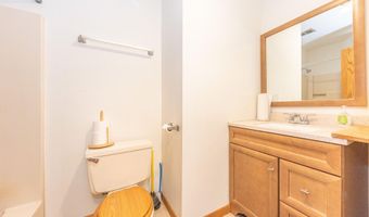 1877 Arlington Blvd, Ann Arbor, MI 48104