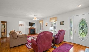 108 Lock Ln, Alum Creek, WV 25003