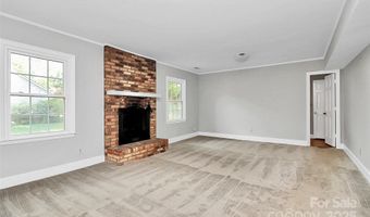 4210 Pepperidge Dr, Charlotte, NC 28226