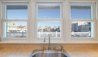 409 3rd St, Beach Haven, NJ 08008