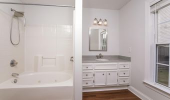 3715 Highland Dr, Ayden, NC 28513