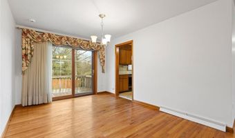 406 Newport Dr, Hempfield Twp., PA 15601