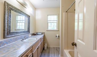 2302 ROSEMONT Ct, Albany, GA 31721