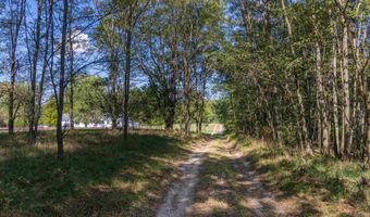 2263 Sutton, Adrian, MI 49221