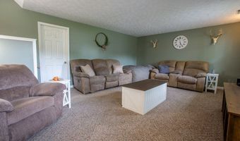1114 Foxmoor Ln, Ashland, OH 44805