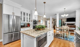 16 Sweetheart Mountain Rd, Canton, CT 06019